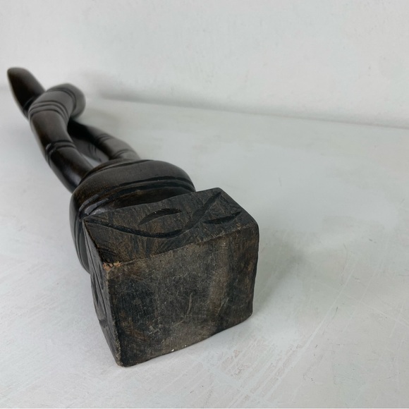 Handmade primitive abstract carved wood sculpture intertwined snake columns - Picture 4 of 16